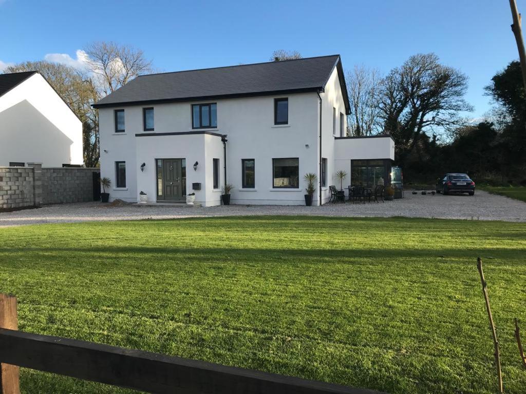 Ashlee Lodge, Shanagarry P25K6R6 Near Ballymaloe House & Garryvoe Hotel Екстериор снимка