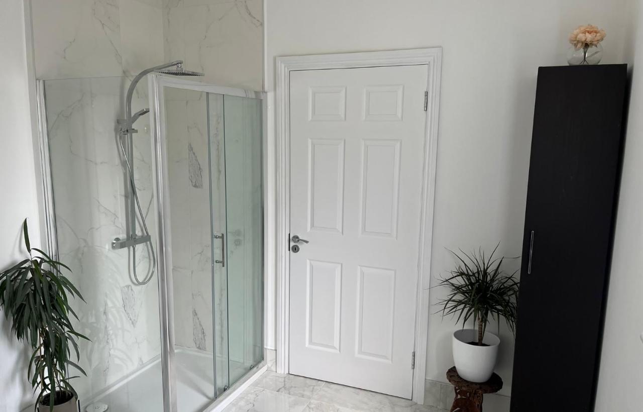 Ashlee Lodge, Shanagarry P25K6R6 Near Ballymaloe House & Garryvoe Hotel Екстериор снимка